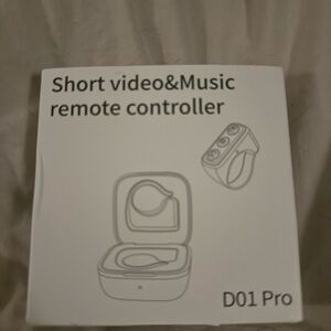 D01 Pro Short Video & Music Remote Controller - White